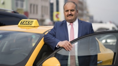 Taksiciler Odası Başkanı Eyüp Aksu'nun taksisine farklı ücret yazmaktan ceza kesilmiş!